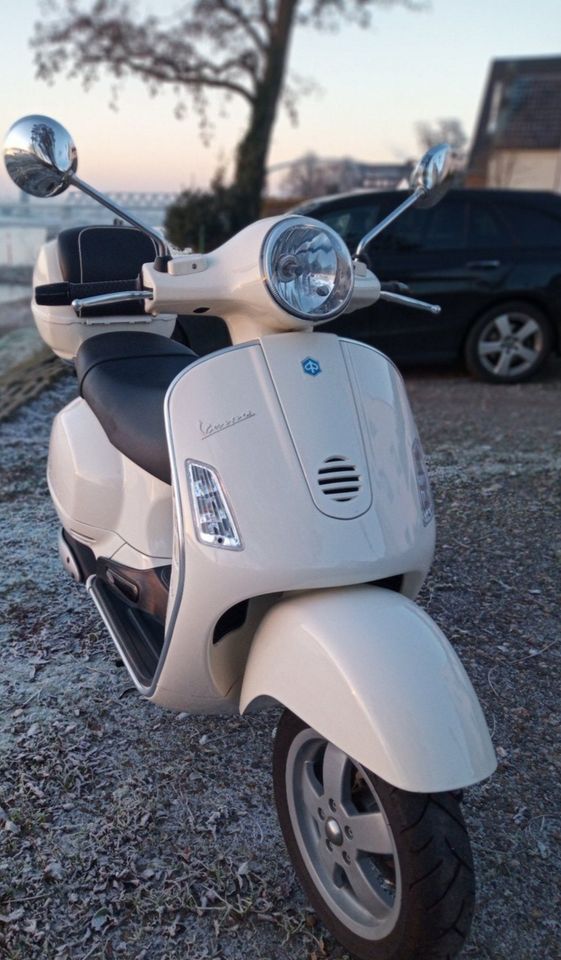 Vespa GTS 125